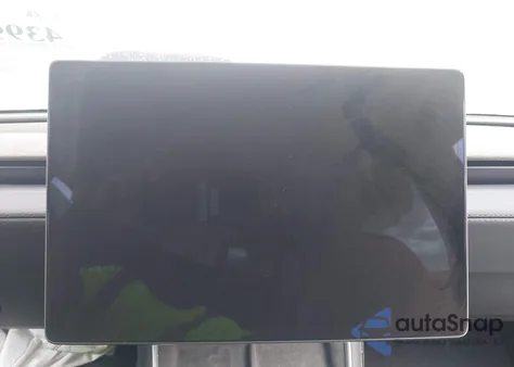 2026 Tesla Model Y Premium Rear-Wheel Drive из США, поврежденный, VIN 7SAYGDED0TA418954